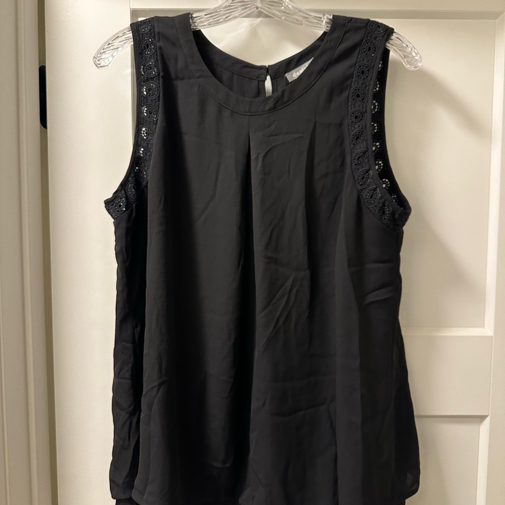 Elegant Black Sleeveless Maternity Top